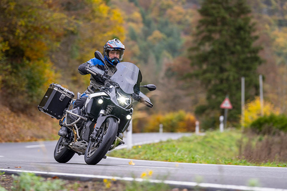 BMW R1300 GS fully equipped with Wunderlich parts & accessories conquering the trails.